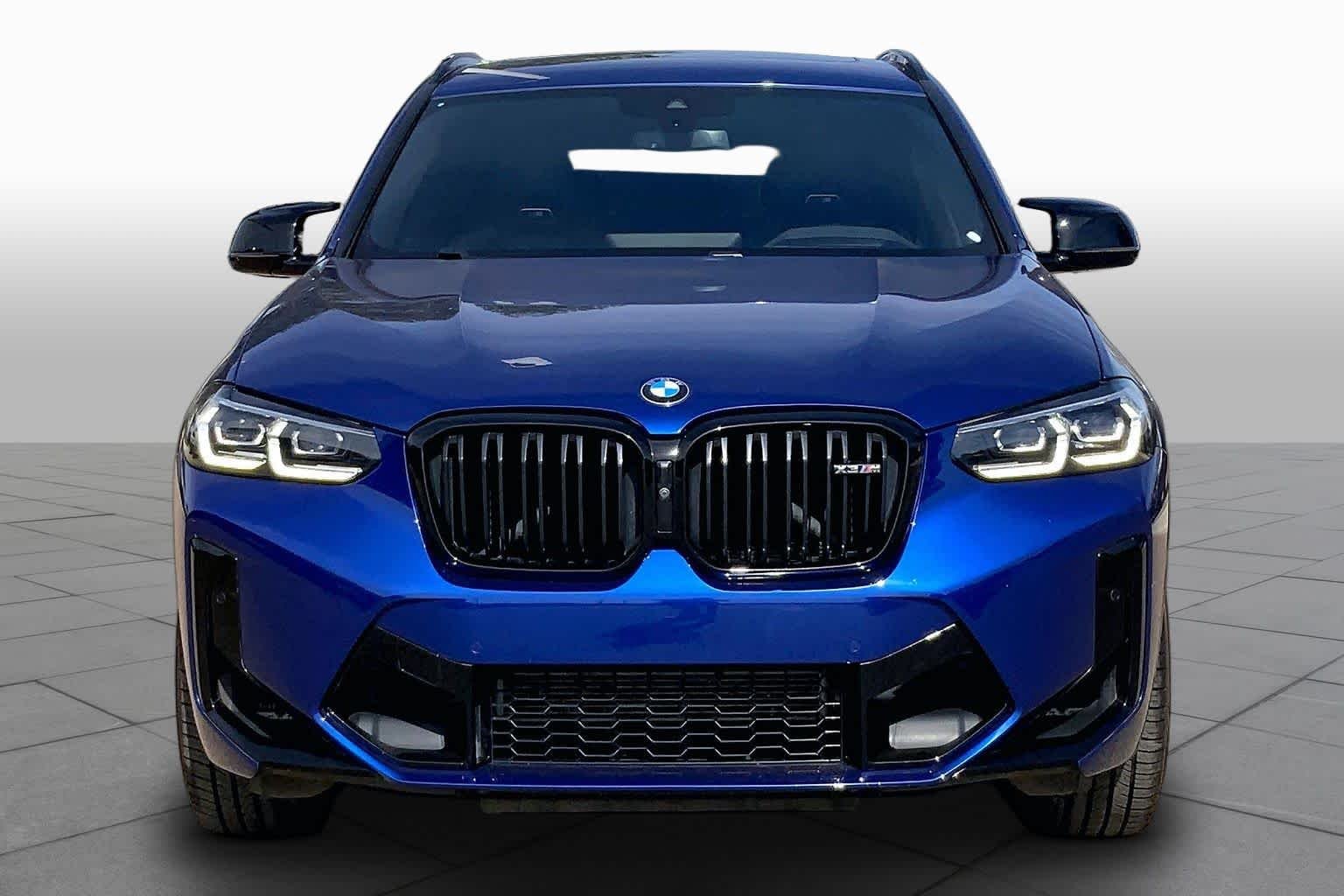 Used 2022 Marina Bay Blue Metallic BMW  image 4