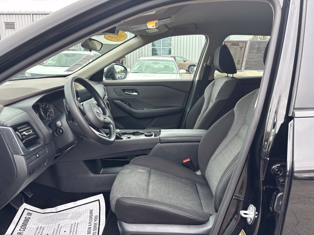 Used 2022 Black Nissan SV image 19