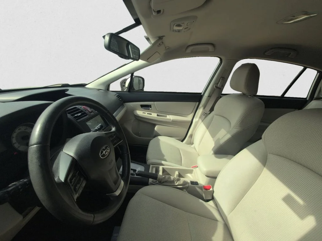 Used 2013 White Subaru 2.0i Sport Premium image 9