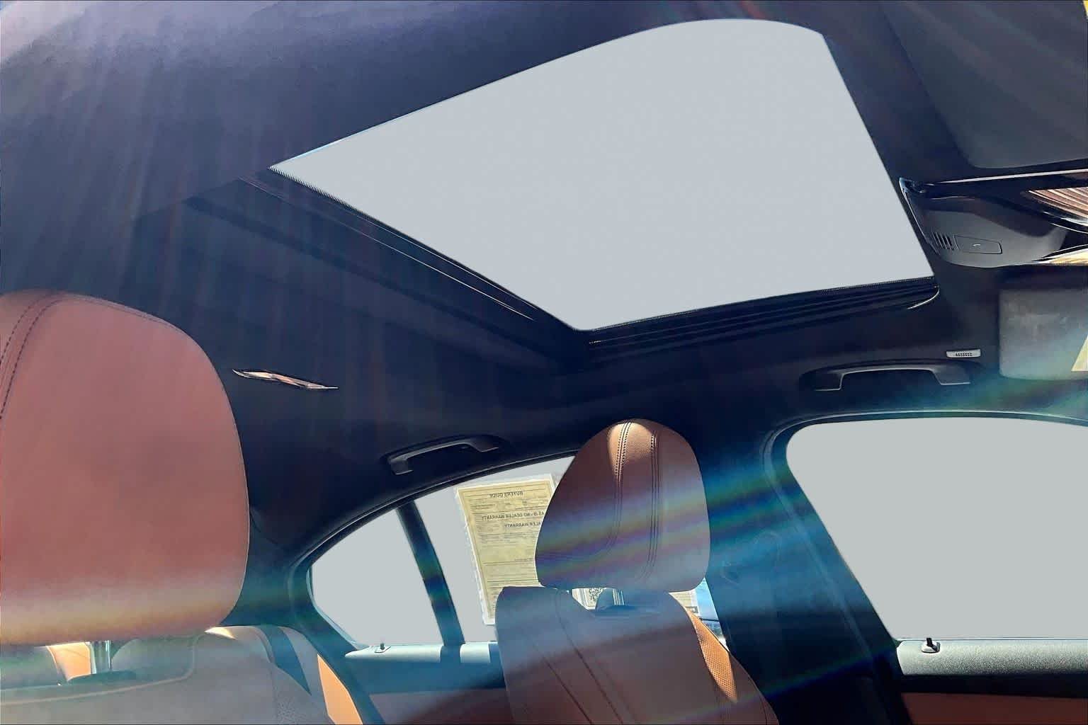 2025 BMW 3 Series 11