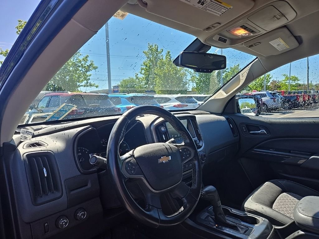 Used 2018 BLACK Chevrolet 4WD Z71 image 2