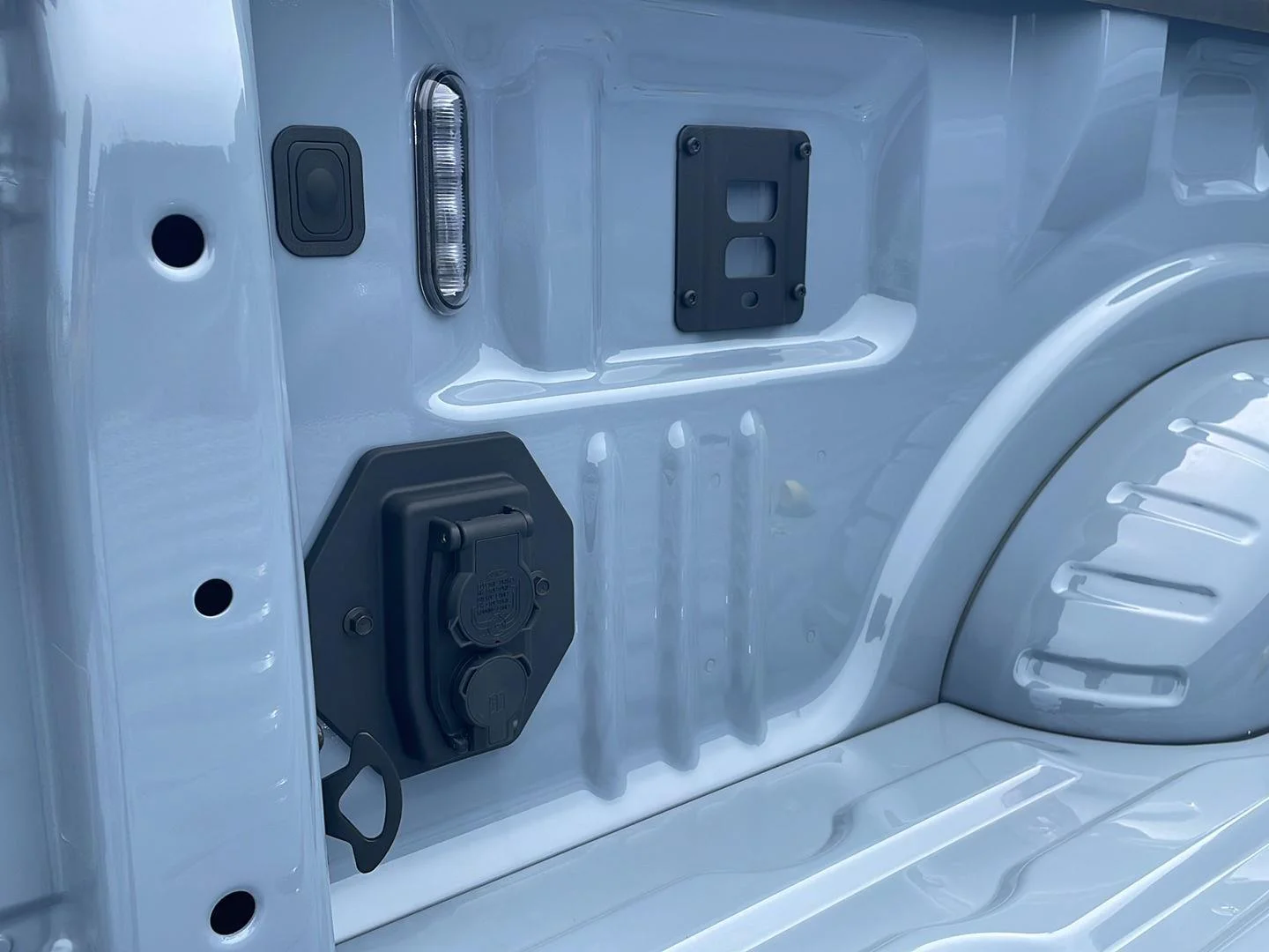 New 2026 Glacier Gray Metallic Tri-Coat Ford Platinum image 7