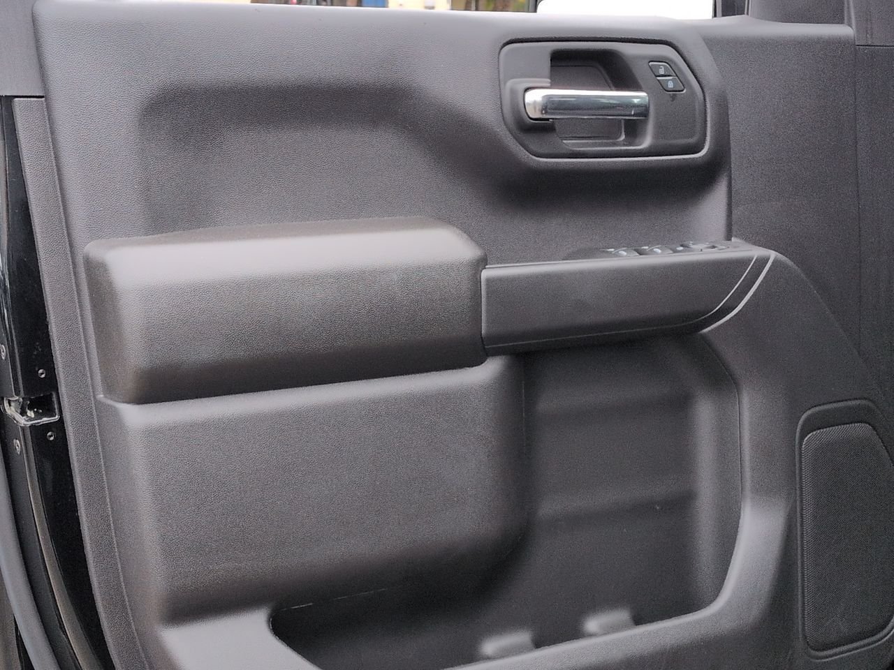 2024 Chevrolet Silverado 1500 Custom - Photo 23
