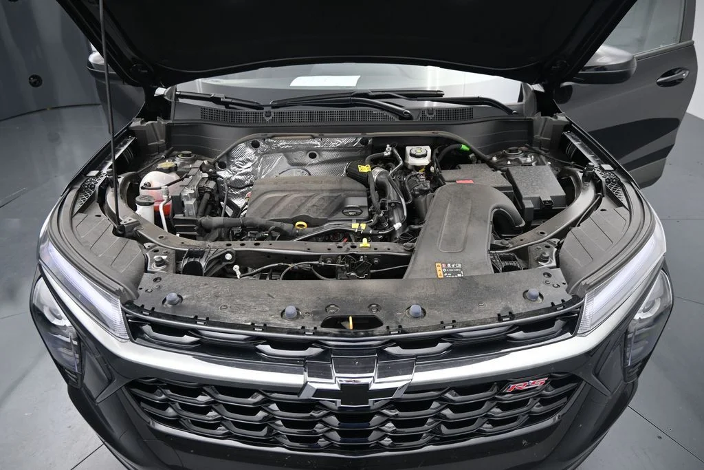 Used 2025 Black Chevrolet 2RS image 16
