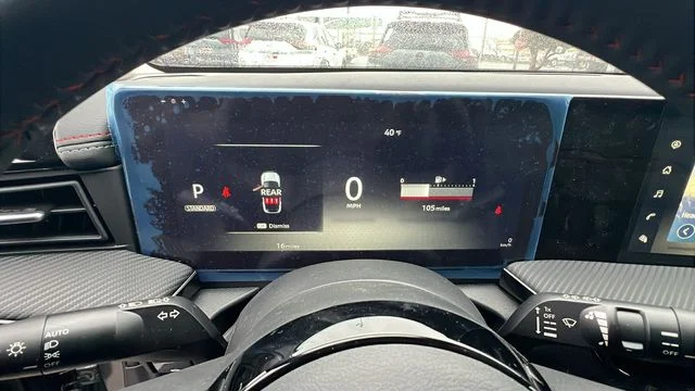 New 2025 Gray Nissan SR image 31