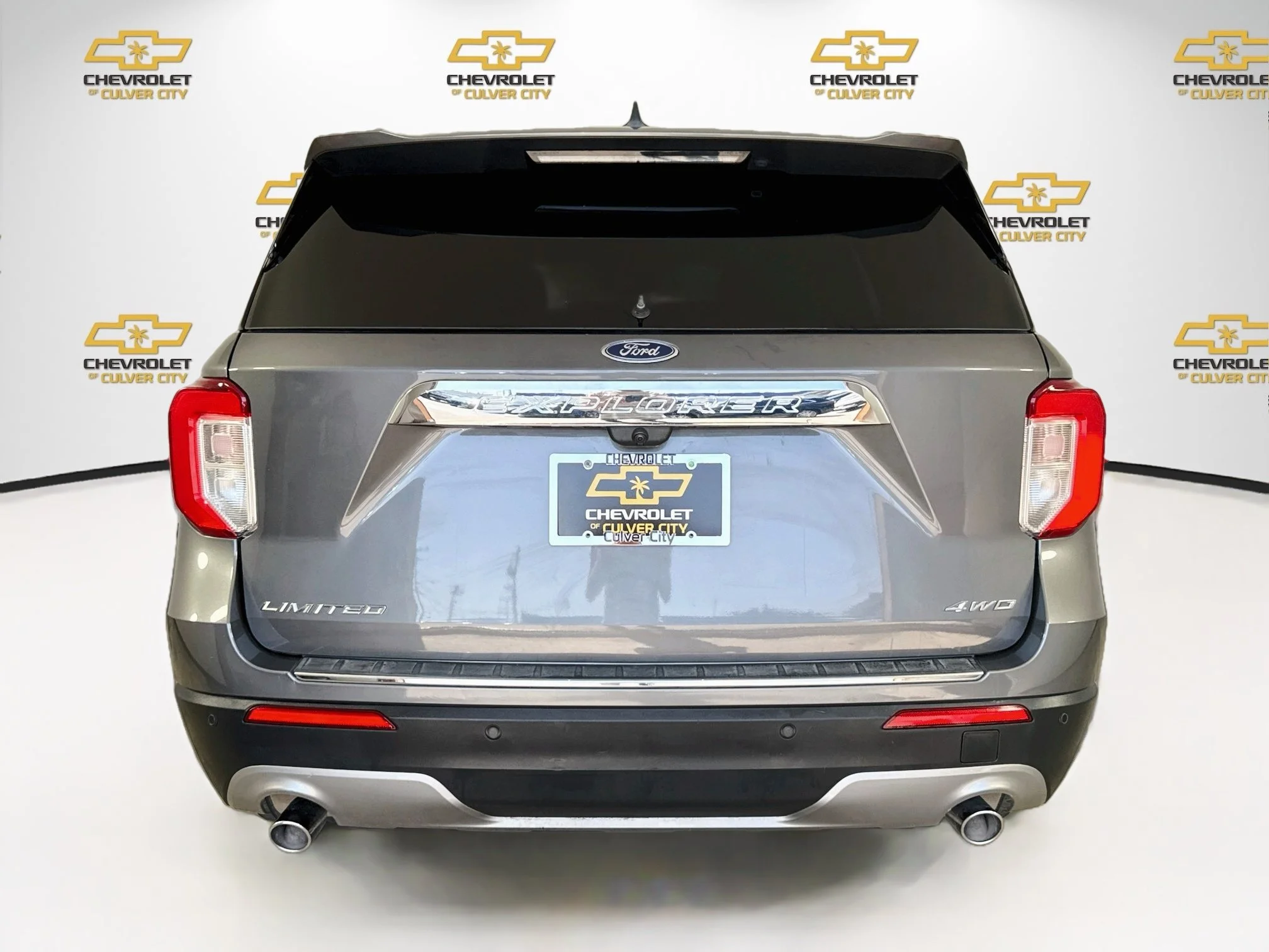 Used 2023 Gray Ford Limited image 7