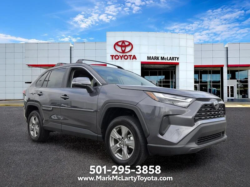 Used 2025 Magnetic Gray Metallic TOYOTA HYBRID XLE AWD image 7