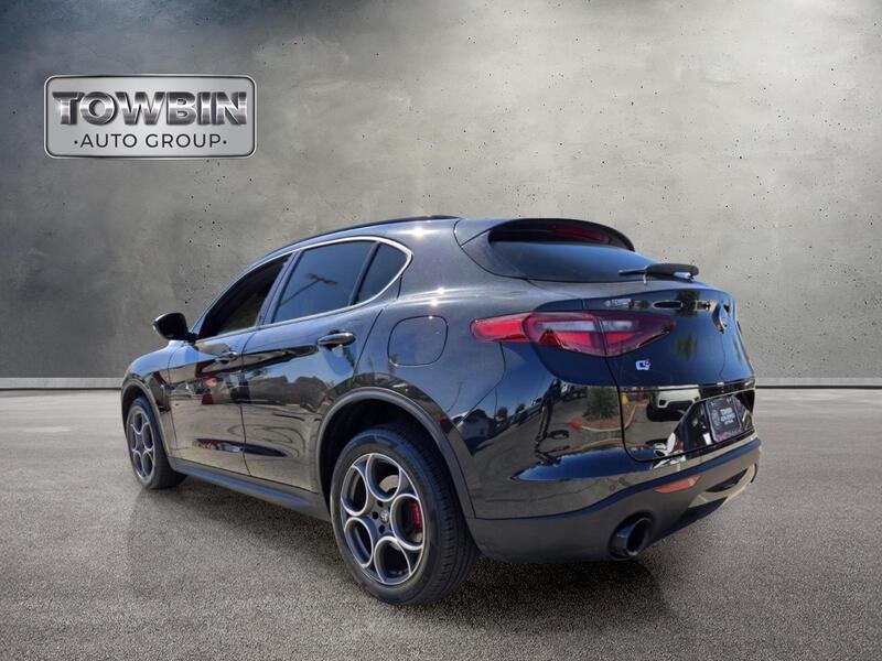 Used 2023 Black Metallic Alfa Romeo SPRINT AWD image 6