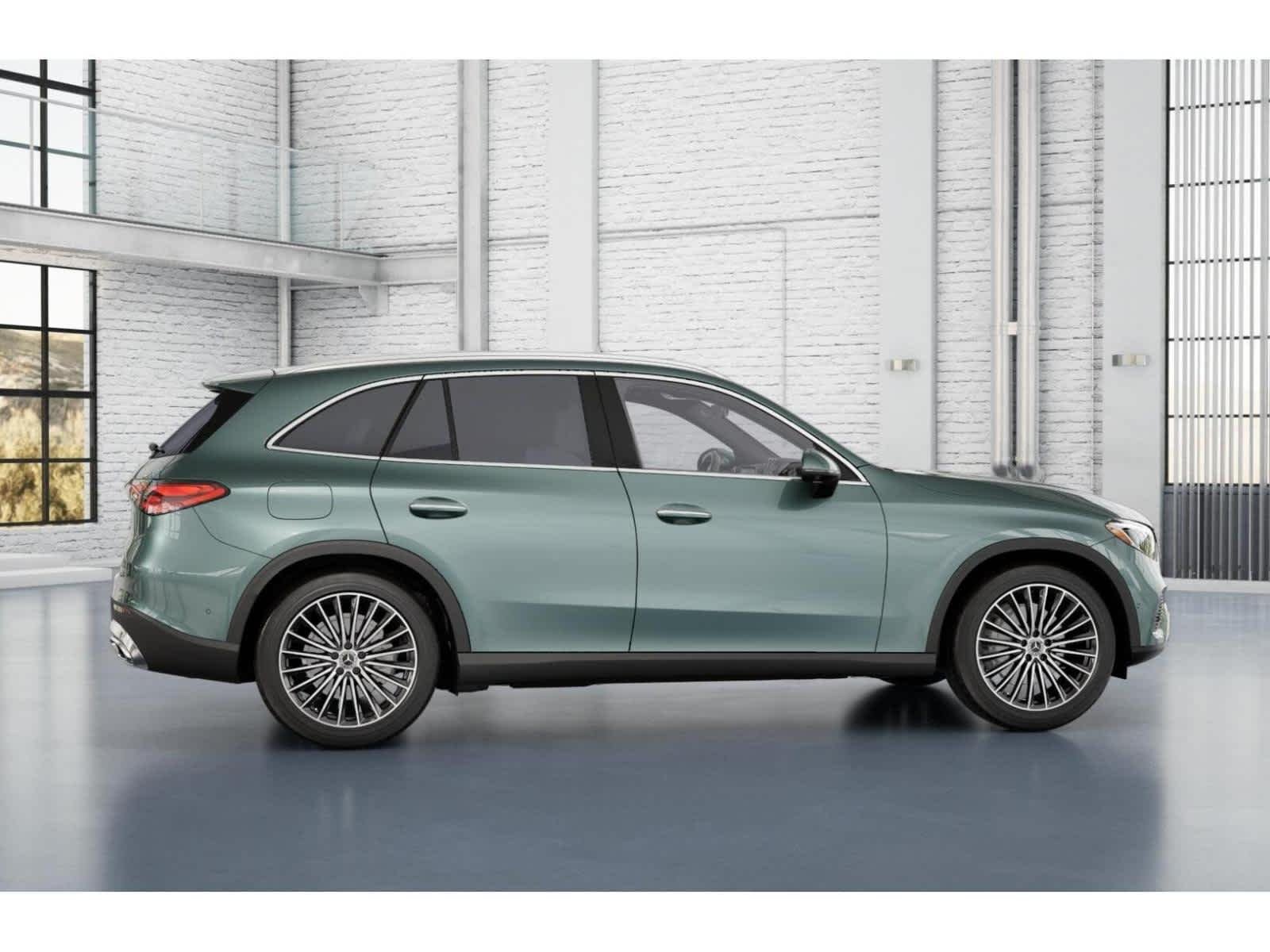 Used 2026 Verde Silver Metallic Mercedes-Benz GLC 300 image 16
