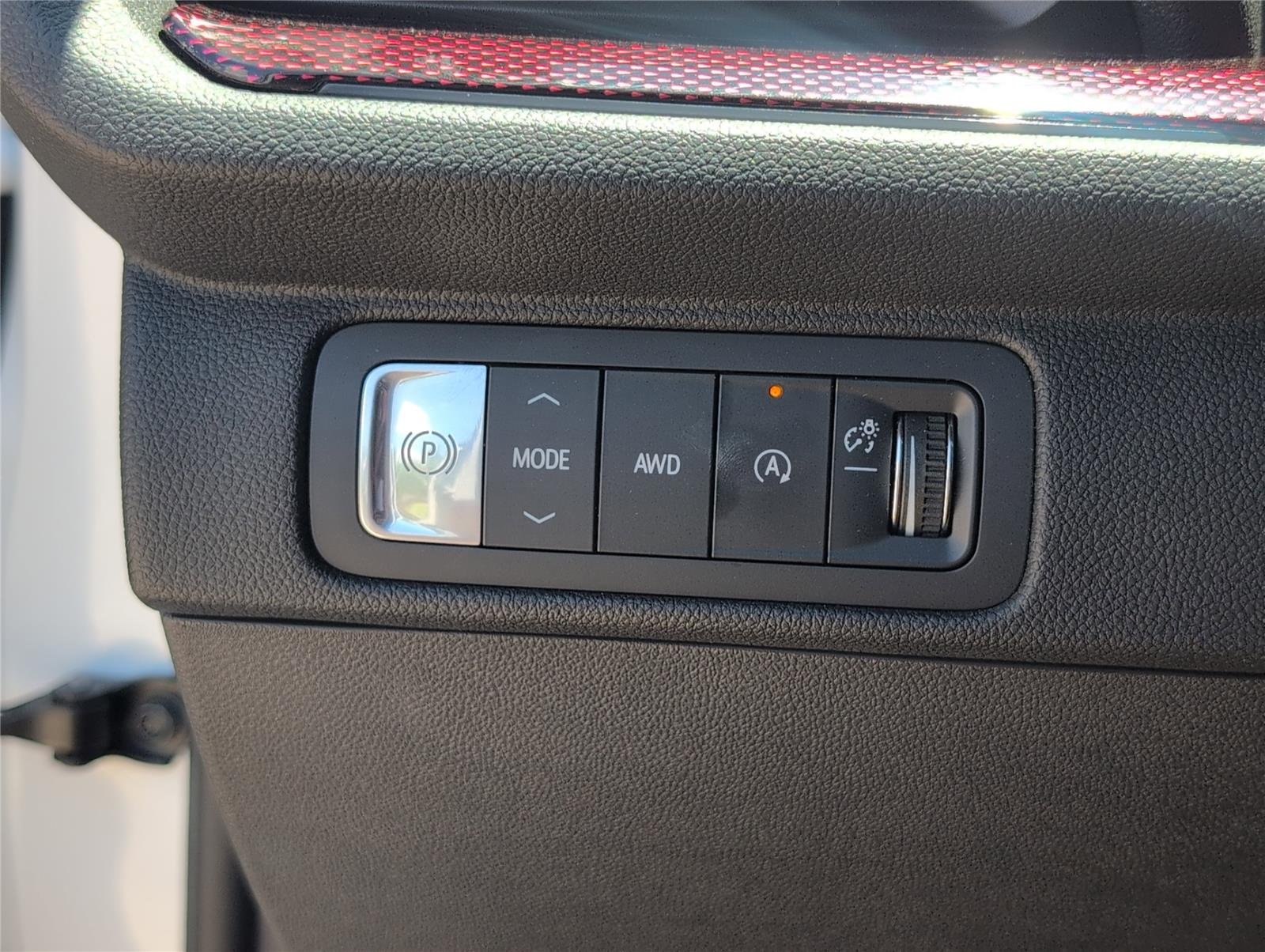 Used 2024 Iridescent Pearl Tricoat Chevrolet RS image 27