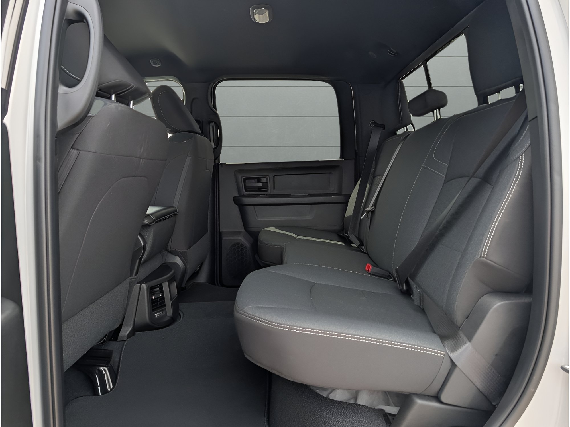 New 2026 Bright White Clear-Coat Exterior Paint RAM Tradesman Cummins HO Diesel 4x4 image 30