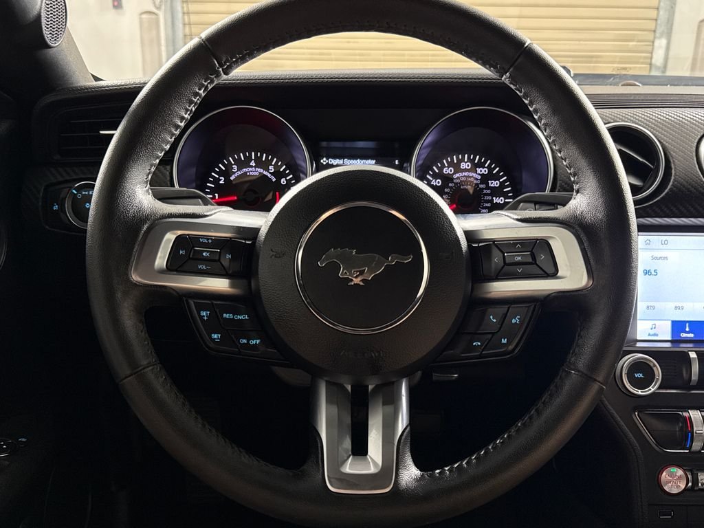 2022 Ford Mustang EcoBoost - Photo 13