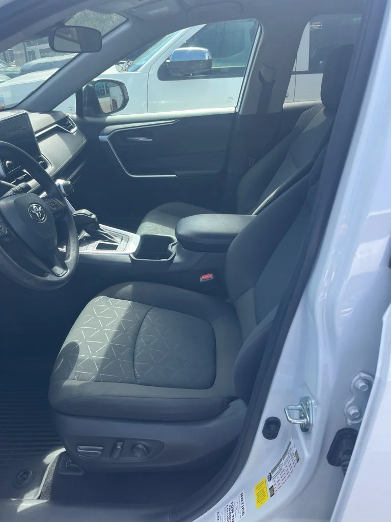 Used 2023 White Toyota XLE image 6
