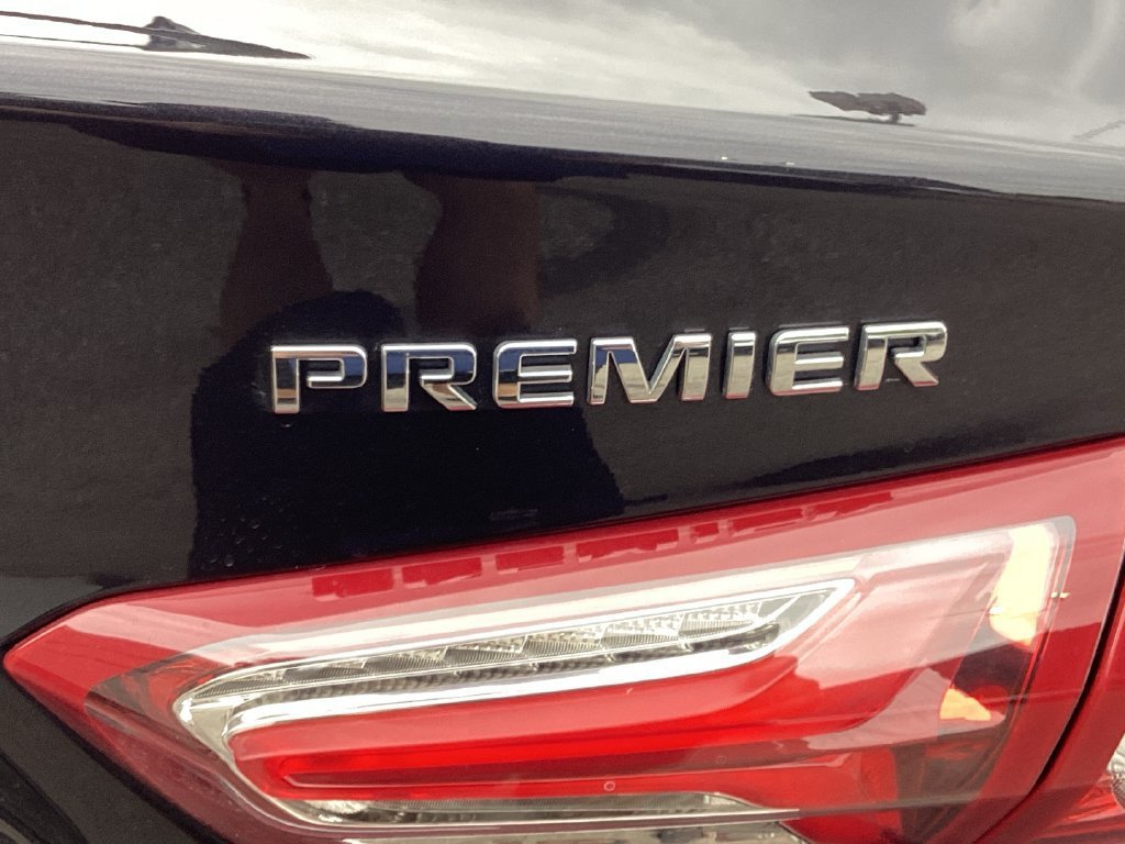 Used 2022 DARK ASH METALLIC Chevrolet Premier image 24