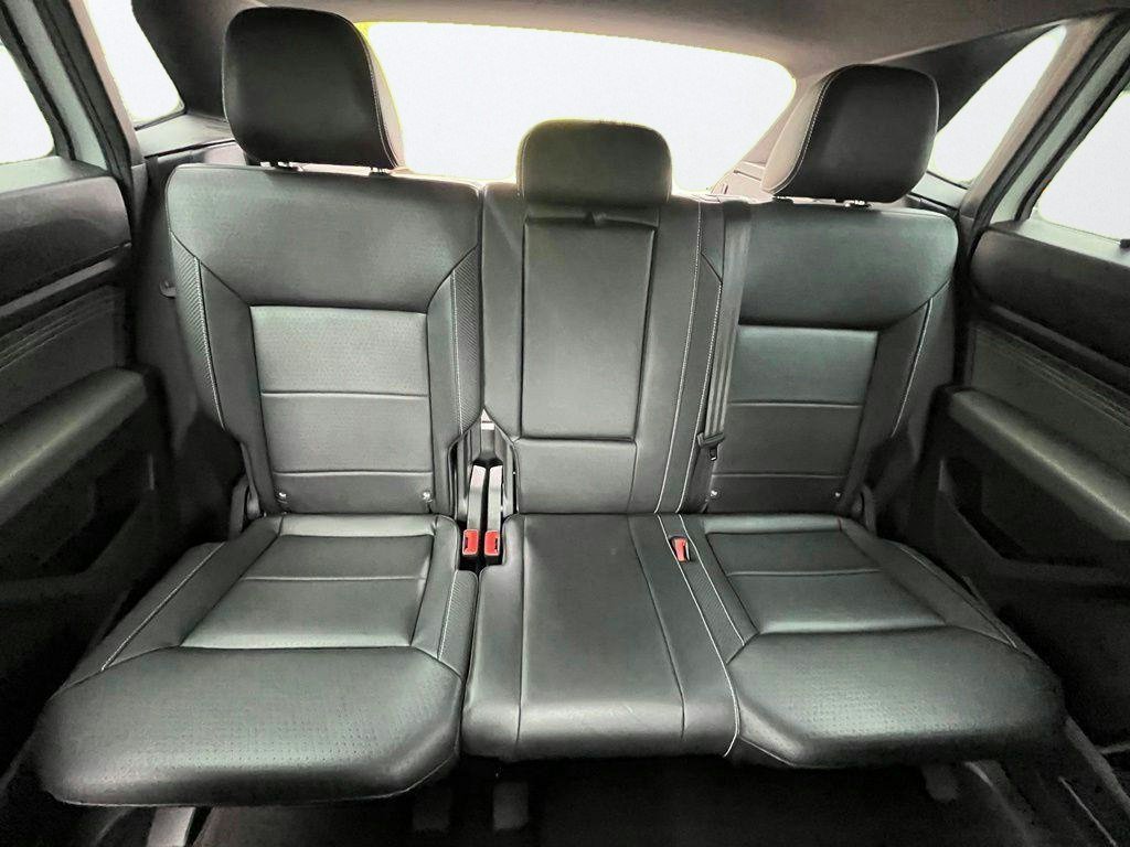 Used 2022 White Volkswagen 2.0T SE image 22