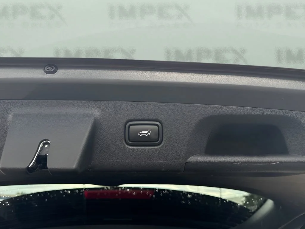 Used 2025 Charcoal Hyundai SEL image 11