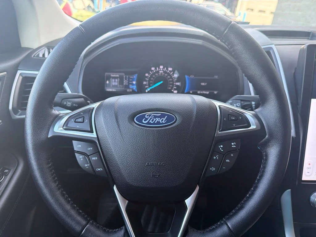 Used 2023 Burgundy Velvet Metallic Tinted Clearcoat Ford SEL image 22