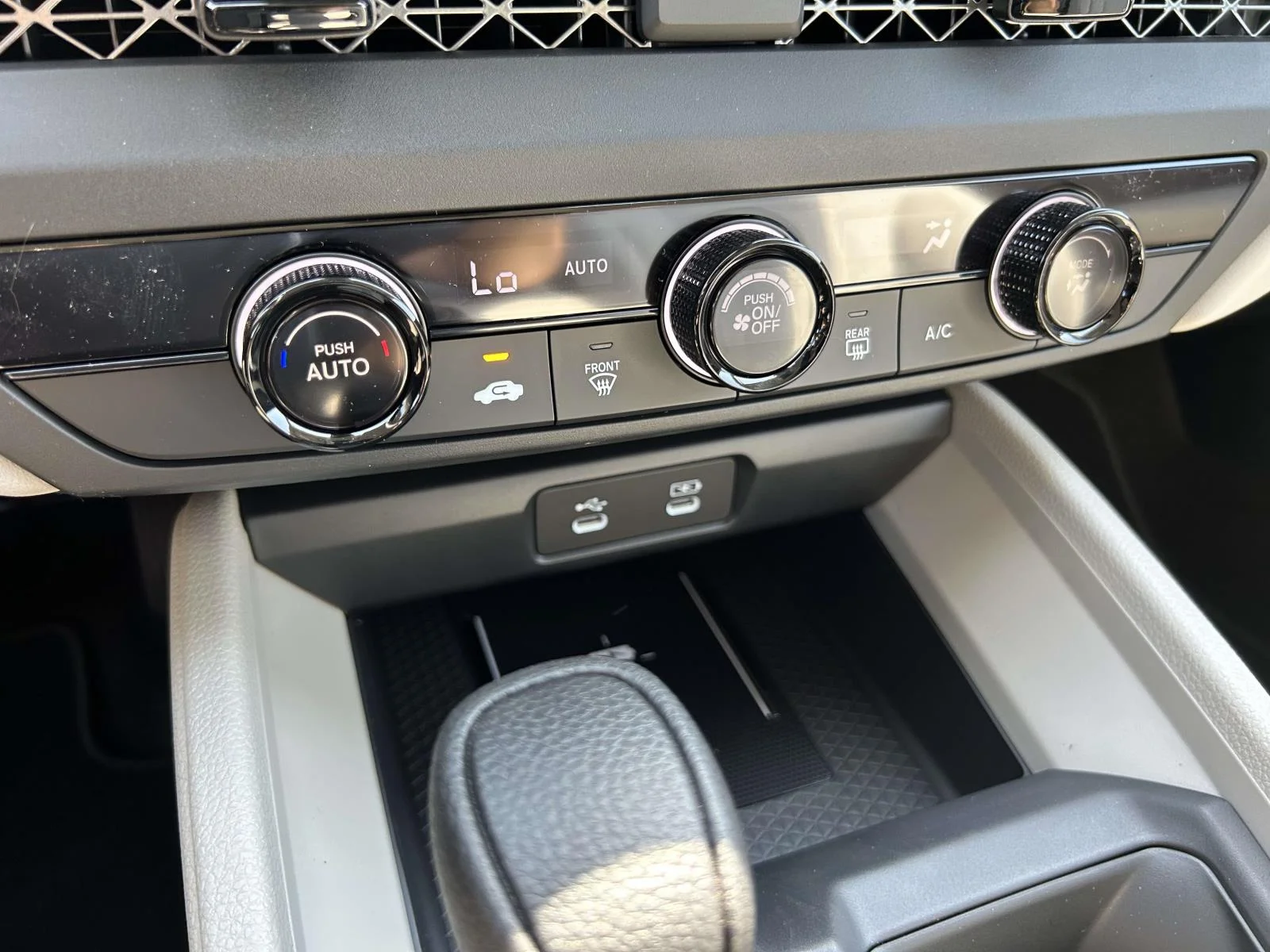New 2026 Platinum White Pearl Honda LX CVT image 8