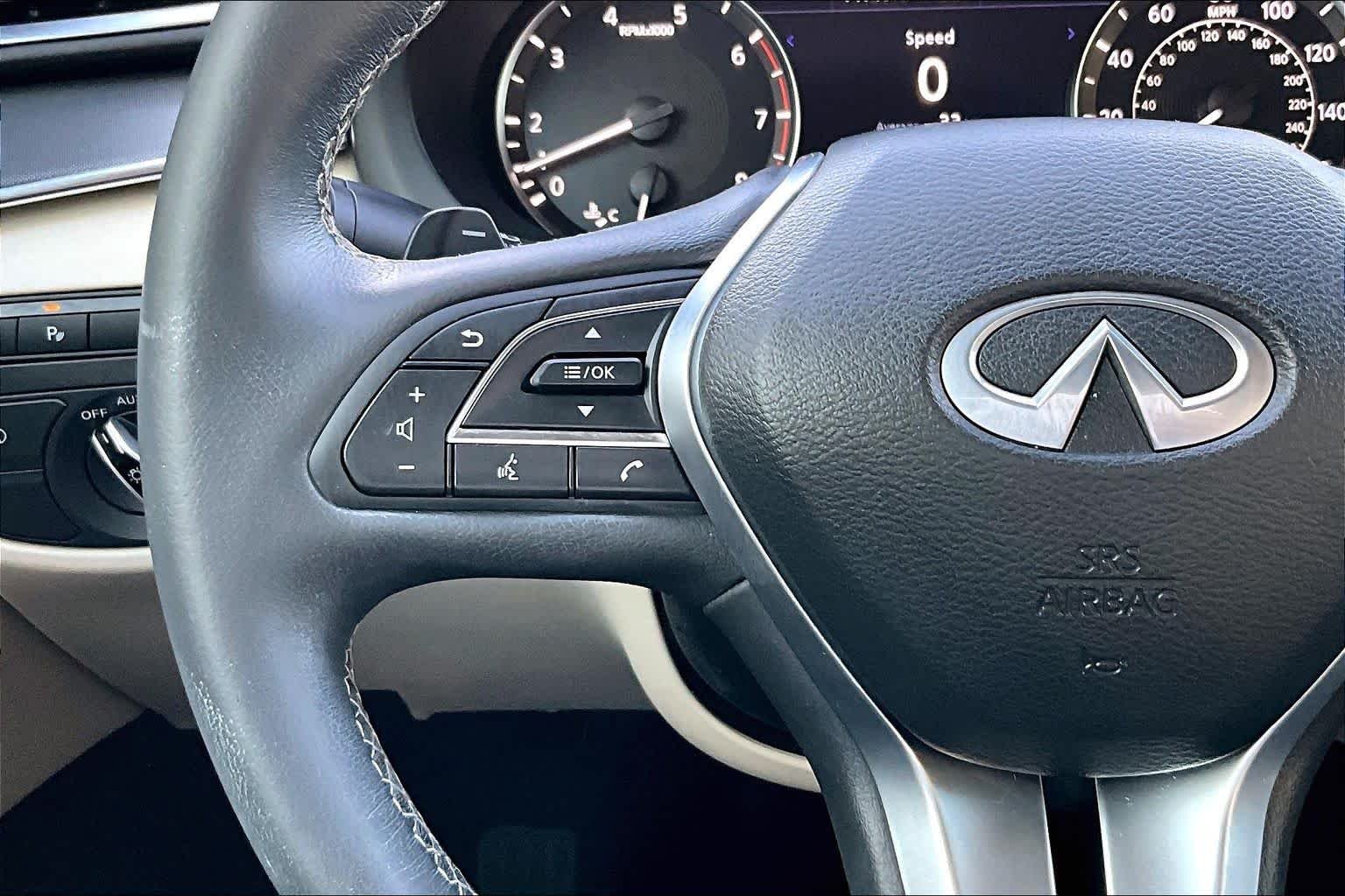 Used 2022 Black Obsidian INFINITI LUXE image 24