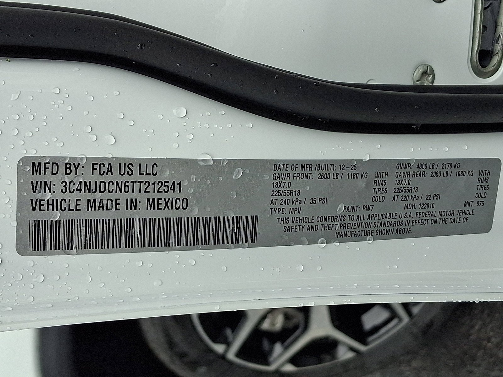New 2026 Bright White Clear-Coat Exterior Paint Jeep Limited image 16