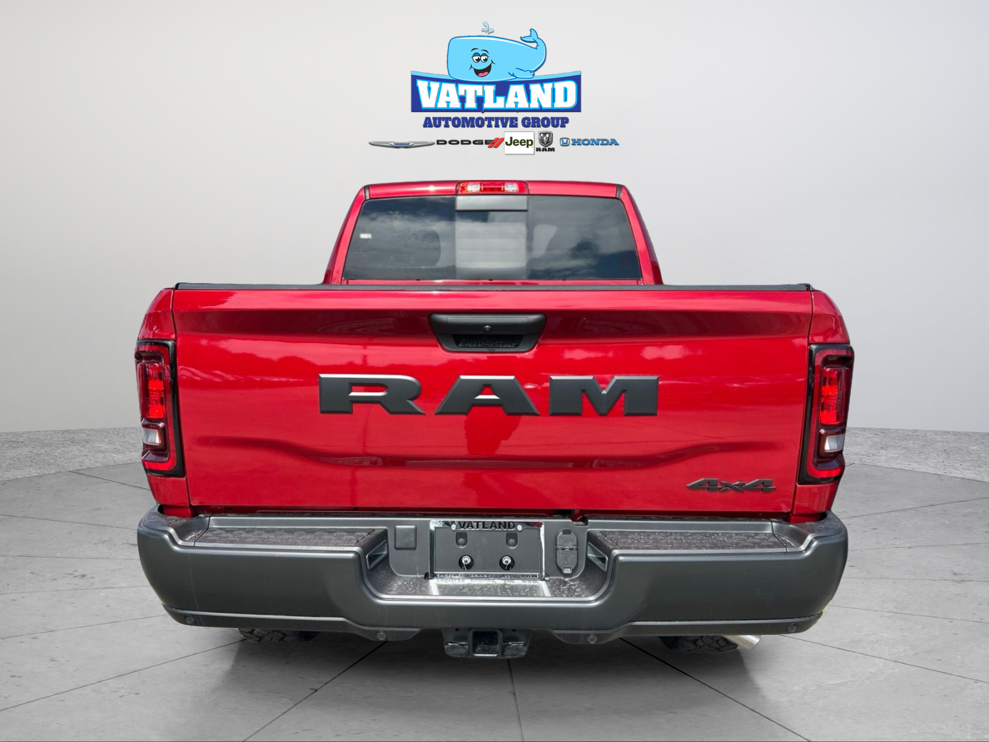 New 2026 Molten Red Pearl-Coat Exterior Paint RAM Tradesman image 4