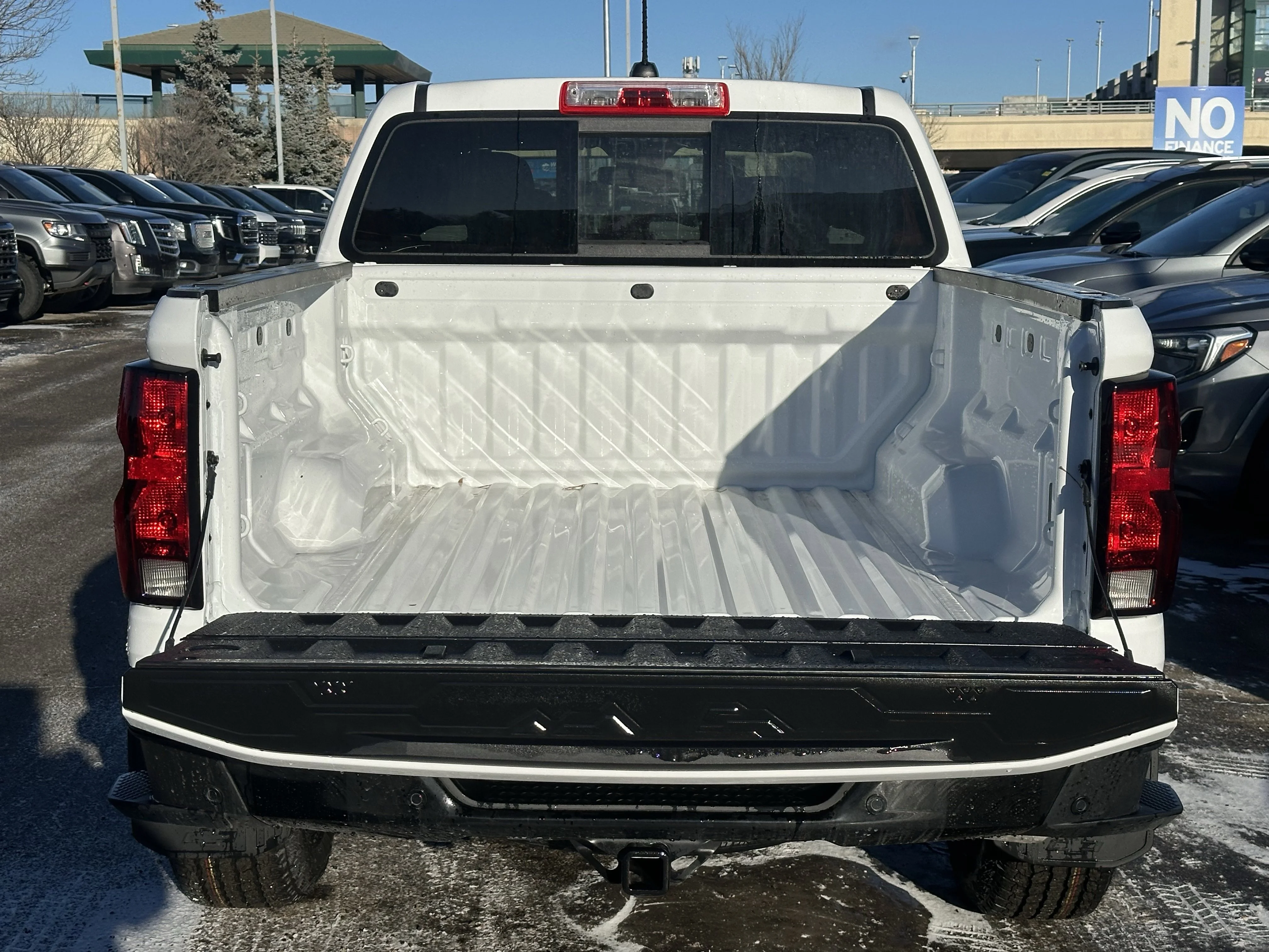 New 2026 Summit White Chevrolet 4WD Trail Boss image 10