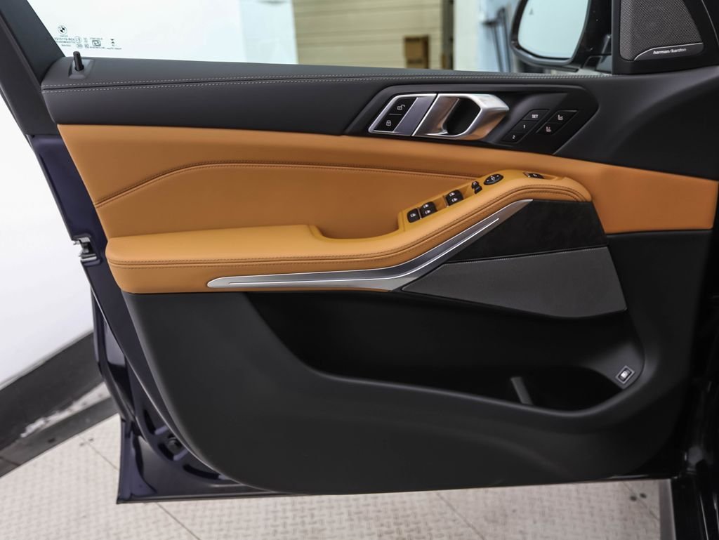 New 2026 Blue BMW xDrive50e image 9