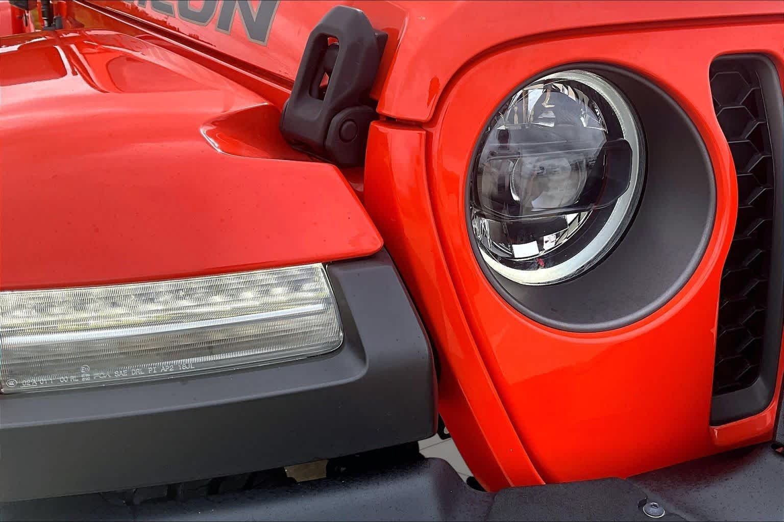 Used 2023 Punkn Metallic Clearcoat Jeep Rubicon 392 image 27