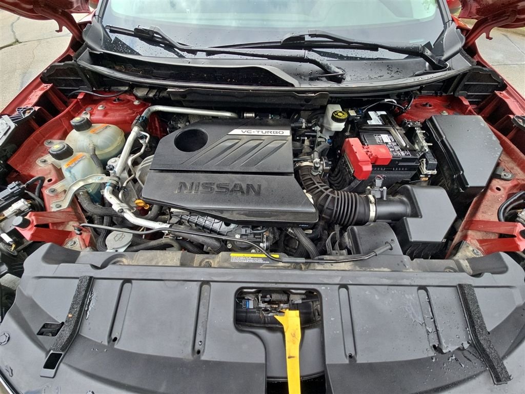 Used 2023 Red Nissan SV image 10