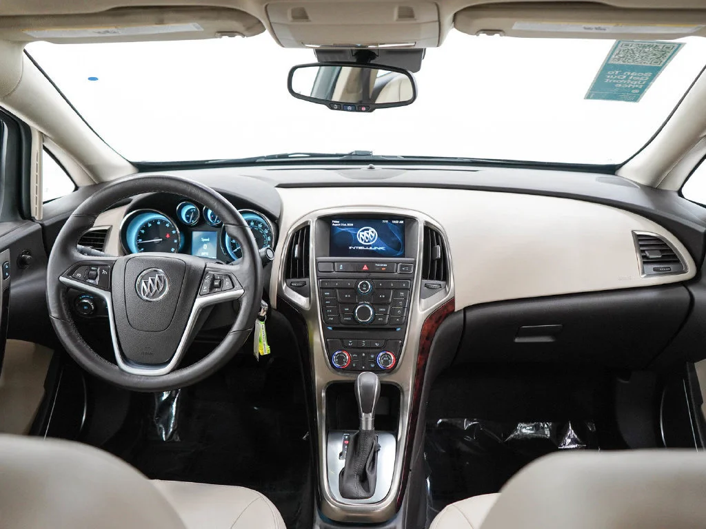 Used 2014 MOCHA BRONZE METALLIC Buick 4dr Sdn image 13