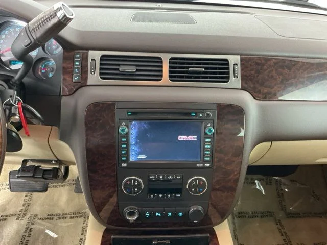Used 2007 Onyx Black GMC Denali image 13