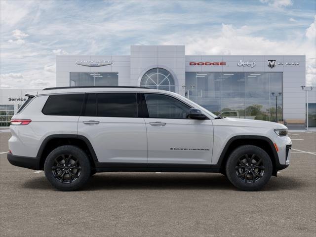 New 2026 Bright White Clear-Coat Exterior Paint Jeep Laredo image 47
