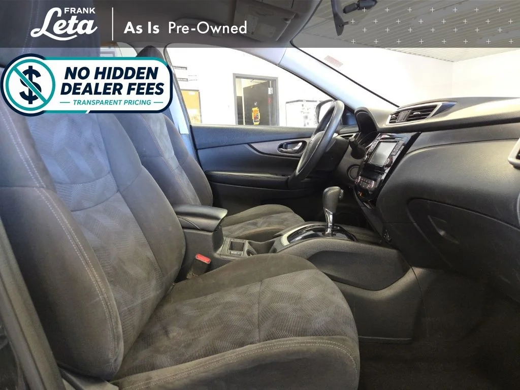 Used 2015 Black Nissan SV image 18