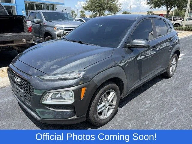 Used 2019 Gray Hyundai SE image 3