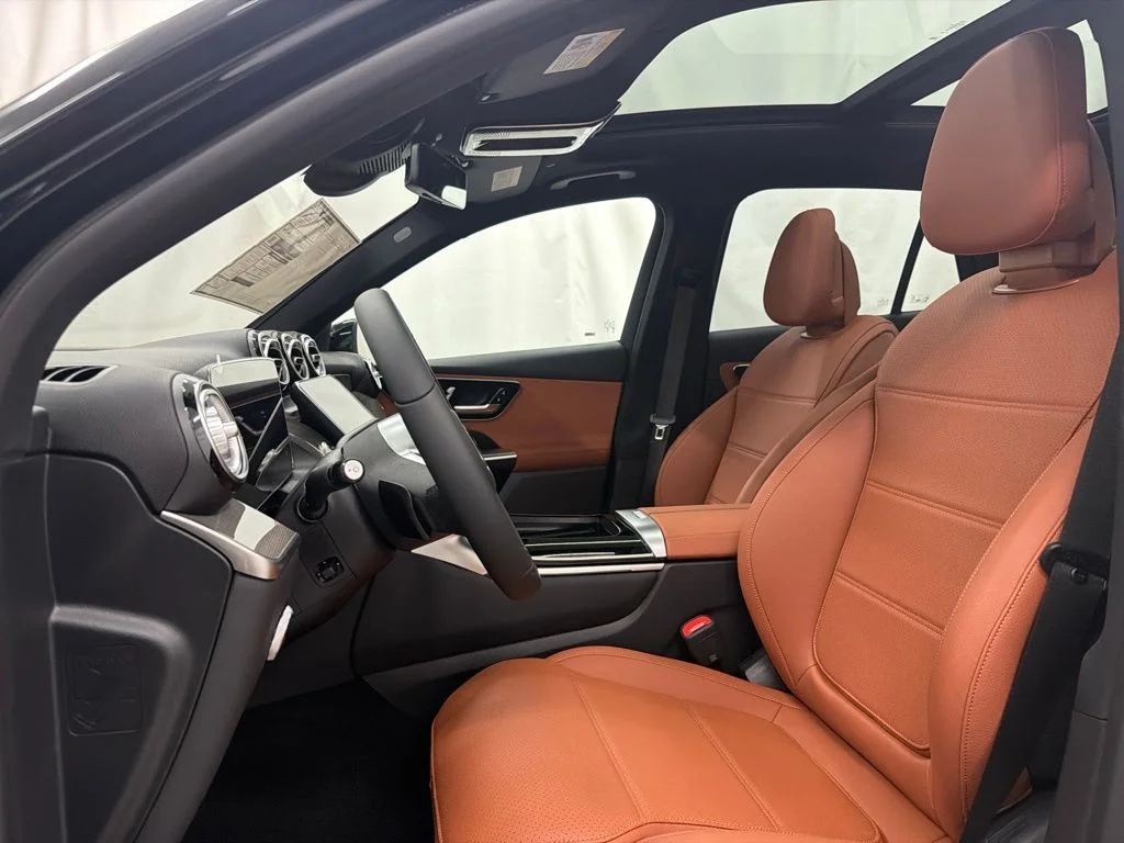 New 2027 Black Mercedes-Benz GLC 300 image 14