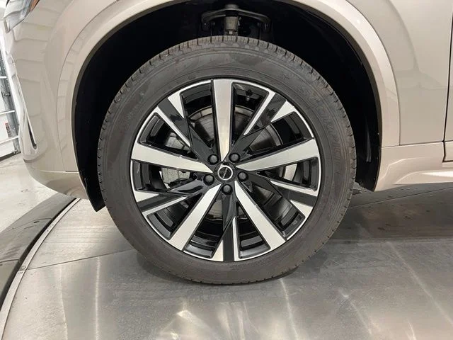 2026 Volvo XC90 Core - Photo 25