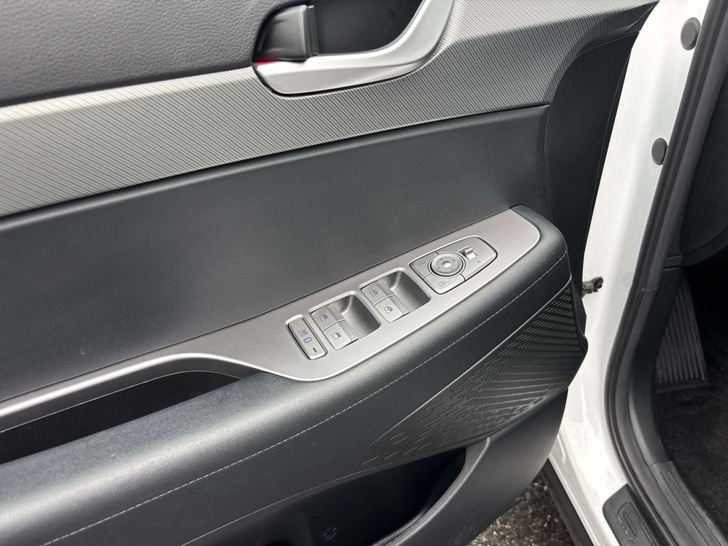 Used 2024 White Hyundai XRT image 18