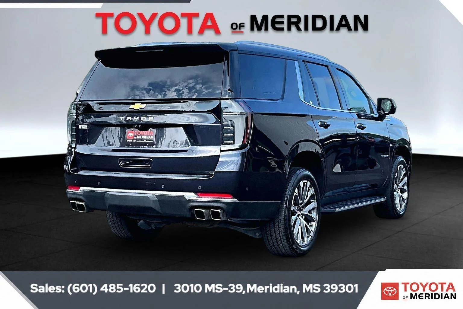 Used 2025 Dark Ash Metallic Chevrolet High Country image 11