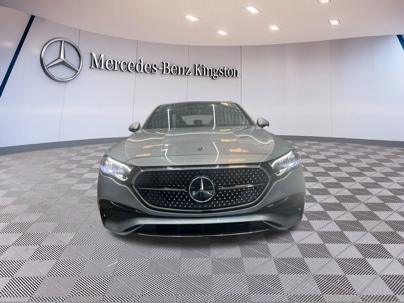New 2027 Silver Mercedes-Benz E 350 image 28