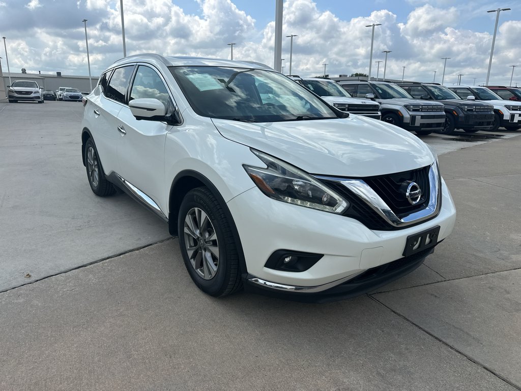 Used 2018 Pearl White Nissan SL image 8