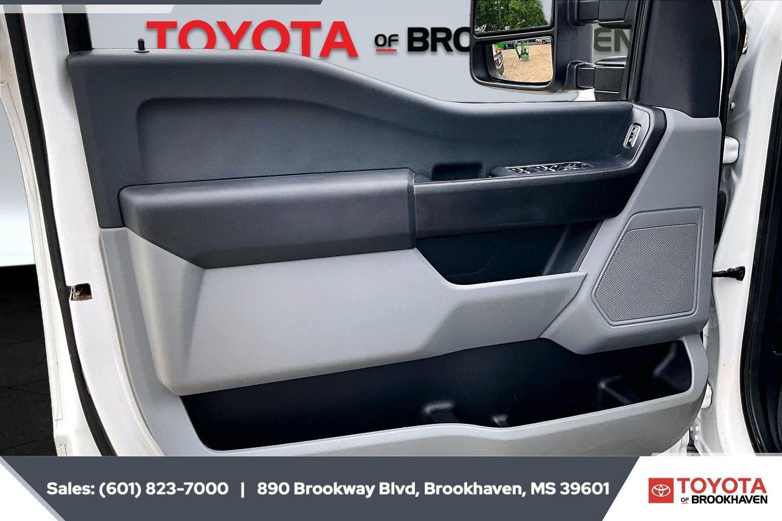 Used 2023 Oxford White Ford XL image 17