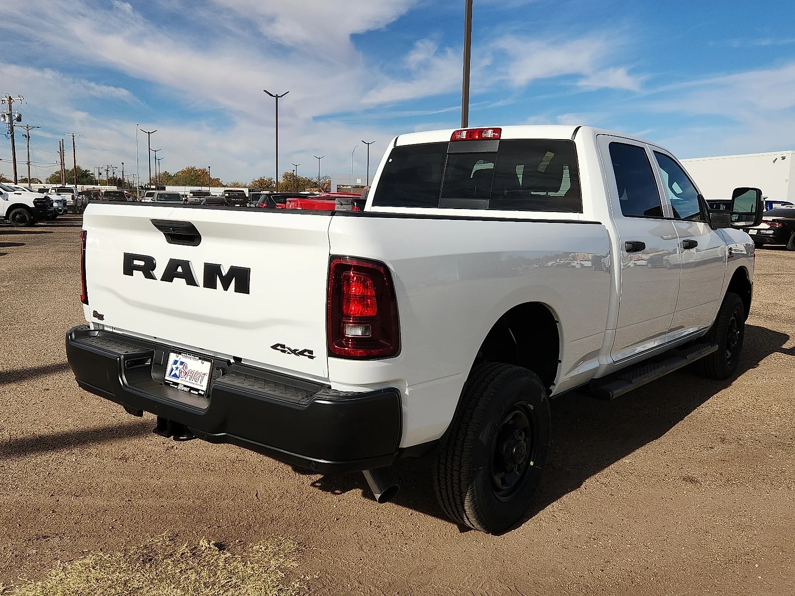 New 2026 PW7 Bright Whit Ram TRADESMAN CREW CAB 4X4 6