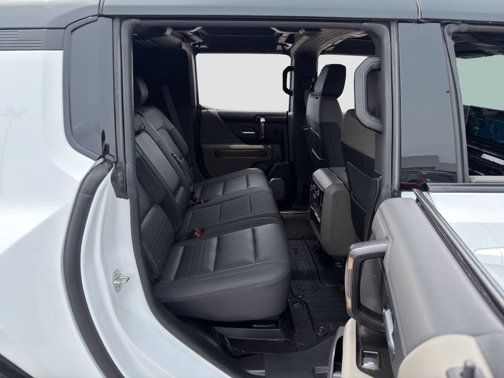 Used 2024 Interstellar White GMC 2X image 27