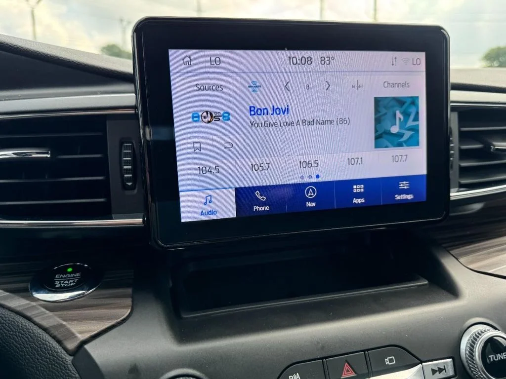 Used 2020 Agate Black Metallic Ford Limited image 21