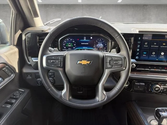 Used 2023 Sterling Gray Metallic Chevrolet LT image 21
