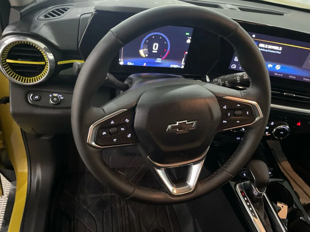 Used 2025 Nitro Yellow Metallic Chevrolet ACTIV image 14