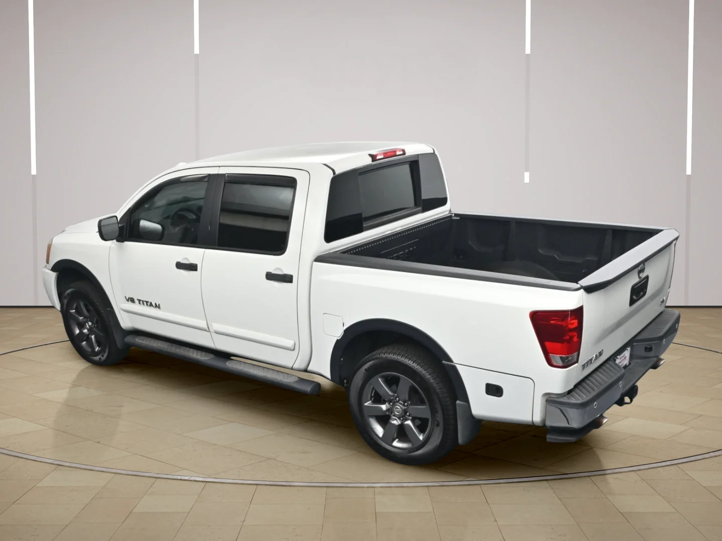 Used 2015 Glacier White Nissan SV image 30