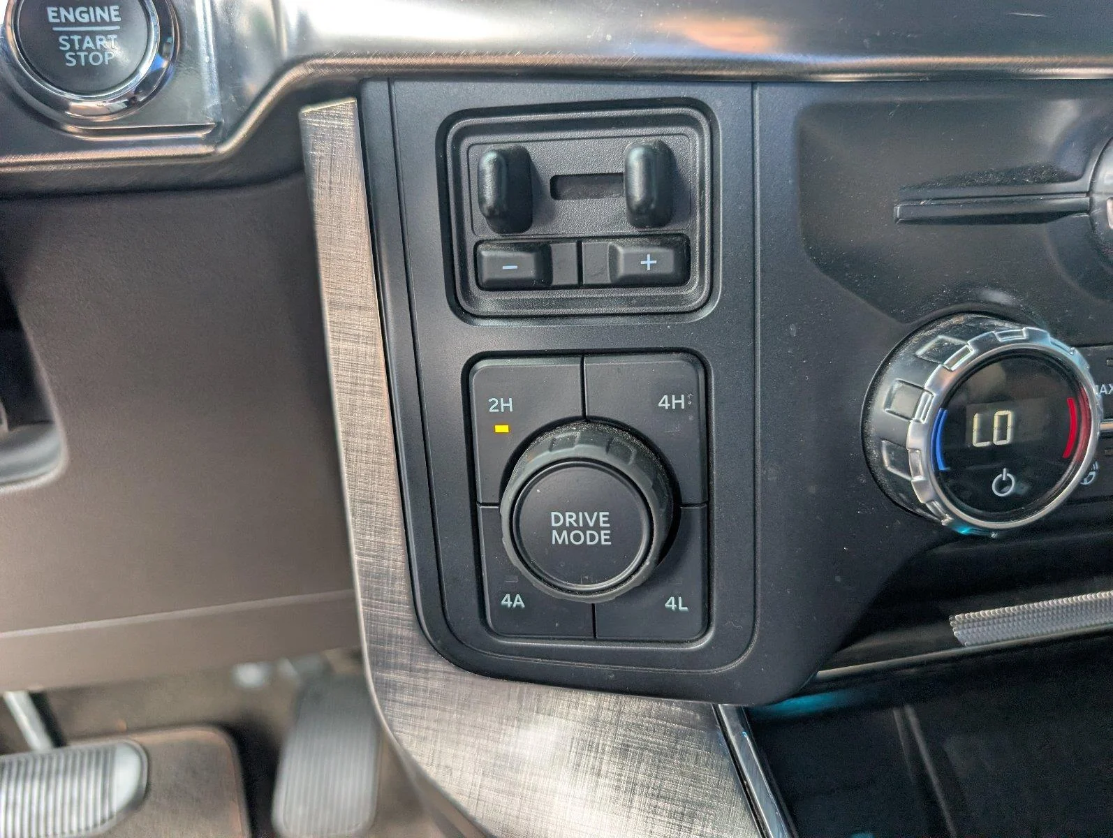 Used 2021 Agate Black/Stone Gray Ford King Ranch image 23