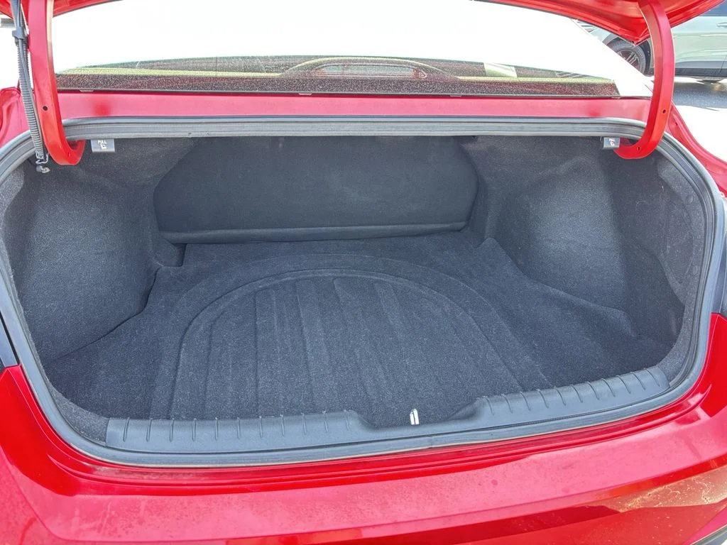 Used 2021 Red Hyundai SEL image 18