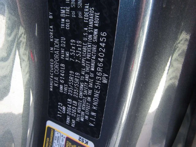 Used 2024 Blue Kia SX image 6